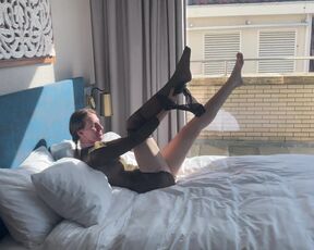 Warming Up: The Importance of Stretching